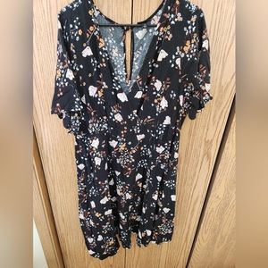 TORRID wrap floral short short sleeve mini sun dress Size 3